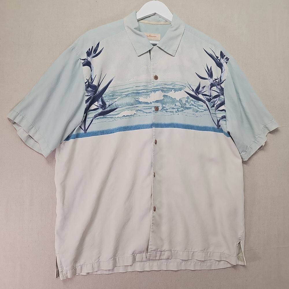Tommy Bahama Men's Silk Tan Blue Tides Wave Print Short Sleeve Hawaiin Button Up